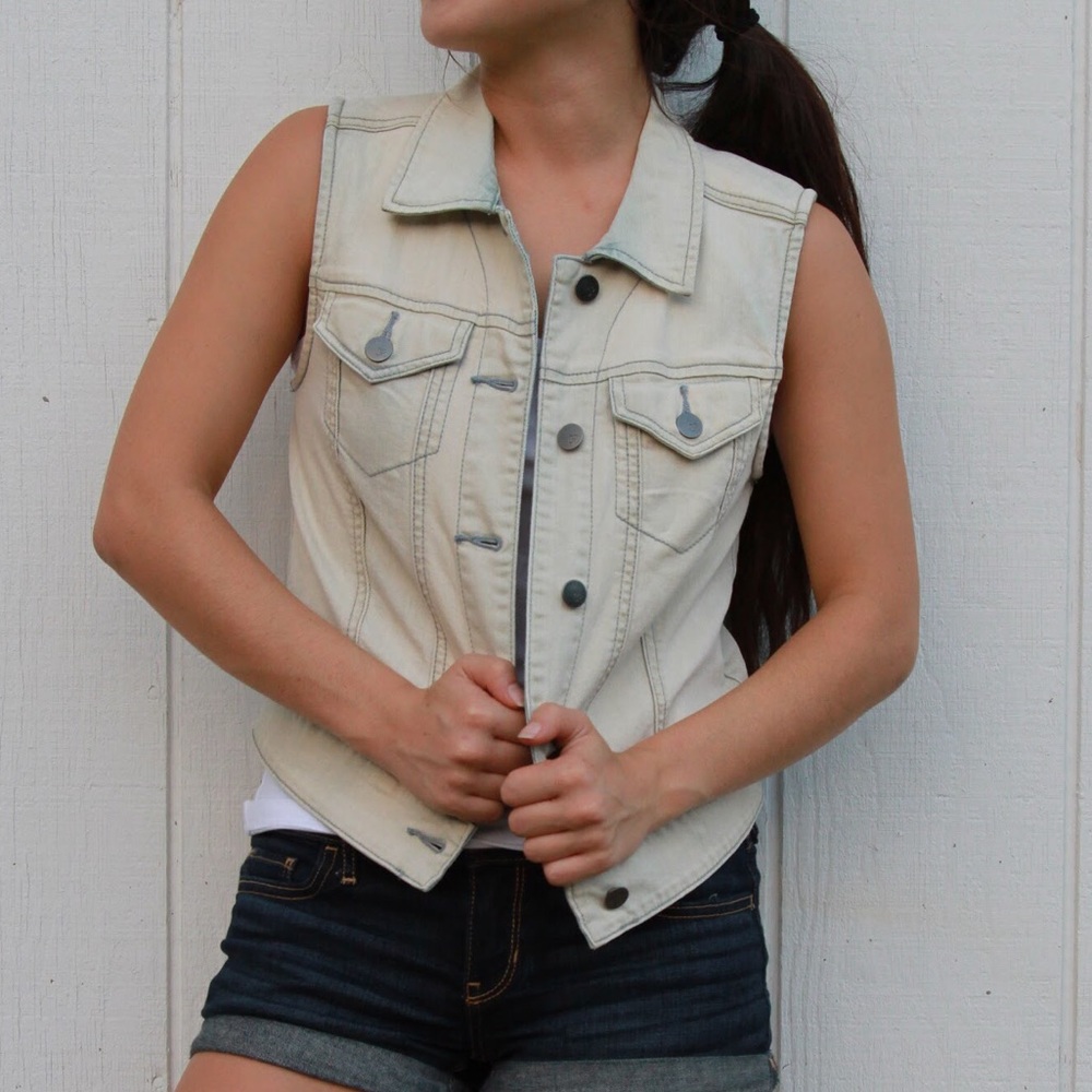 BP Denim Vest Light Wash